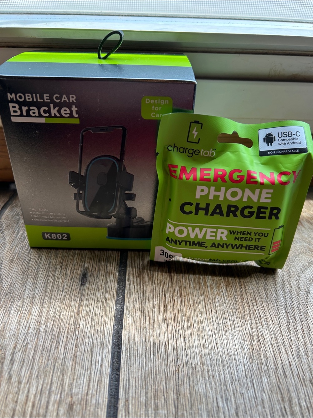 Mobile Car Bracket & ChargeTab Emergency Phone Charger USB-C